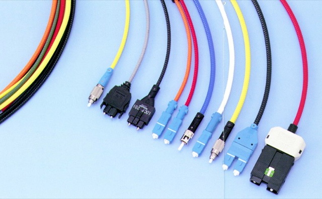 PICOFLEC Armored Patch Cords